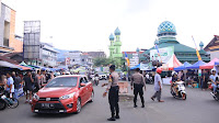 Hari Keempat Ramadan Polresta Ambon Terus Mengamankan Warga Yang Berburu Takjil